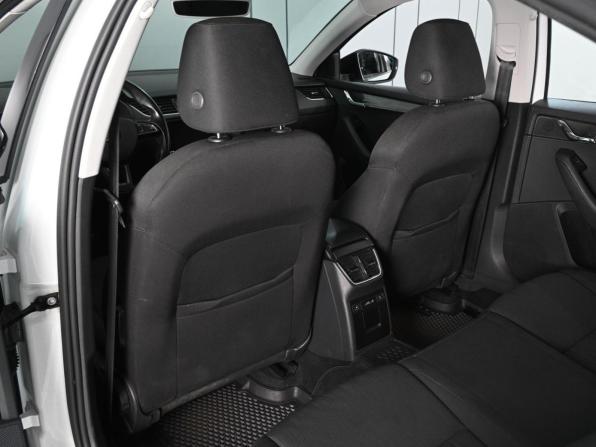 Skoda Octavia III (A7) Рестайлинг с пробегом 2018 года, цена 1 630 000 рублей, 200514 км, лифтбек, Автокод Объявления
