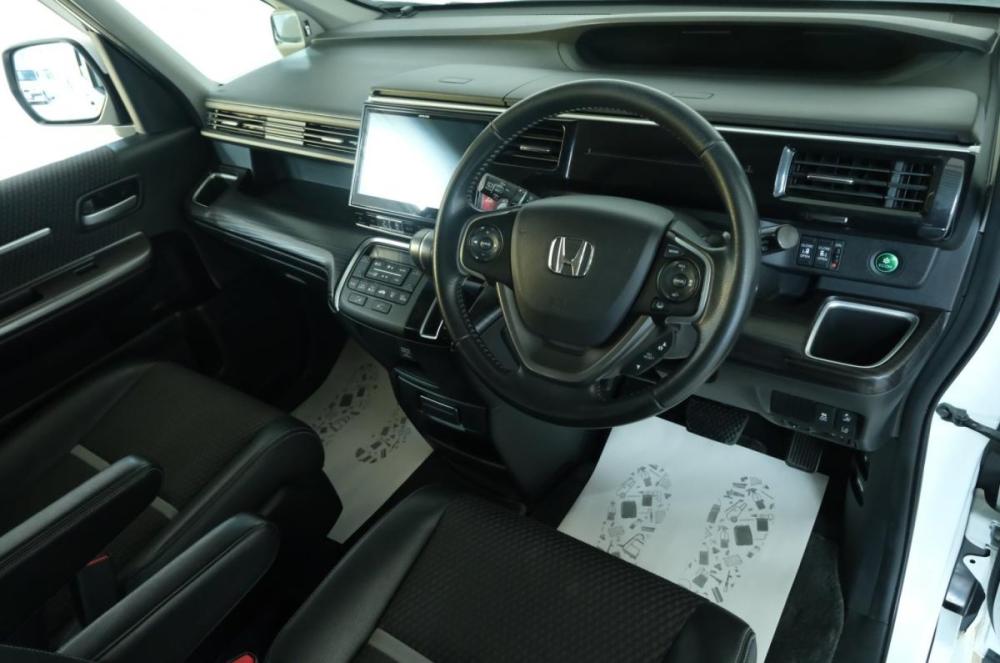 Honda Stepwgn V Омск  - изображение 12