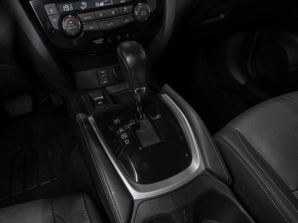 Nissan Qashqai II с пробегом 2016 года, цена 1 495 000 рублей, 140006 км, внедорожник, Автокод Объявления