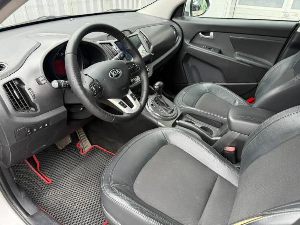 Kia Sportage III с пробегом 2013 года, цена 1 098 000 рублей, 294372 км, внедорожник, Автокод Объявления