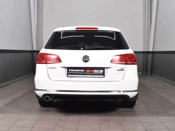 Volkswagen Passat B7 с пробегом 2011 года, цена 1 199 995 рублей, 136980 км, универсал, Автокод Объявления