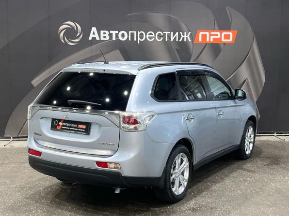 Mitsubishi Outlander III с пробегом 2012 года, цена 1 310 000 рублей, 196200 км, внедорожник, Автокод Объявления