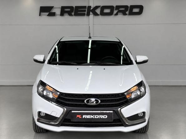 Lada (ВАЗ) Vesta I с пробегом 2021 года, цена 1 079 000 рублей, 94373 км, седан, Автокод Объявления