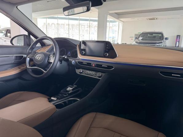 Hyundai Sonata VIII (DN8) с пробегом 2022 года, цена 2 250 000 рублей, 77008 км, седан, Автокод Объявления