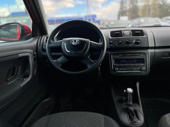 Skoda Fabia II Рестайлинг с пробегом 2011 года, цена 680 000 рублей, 195065 км, хэтчбек, Автокод Объявления