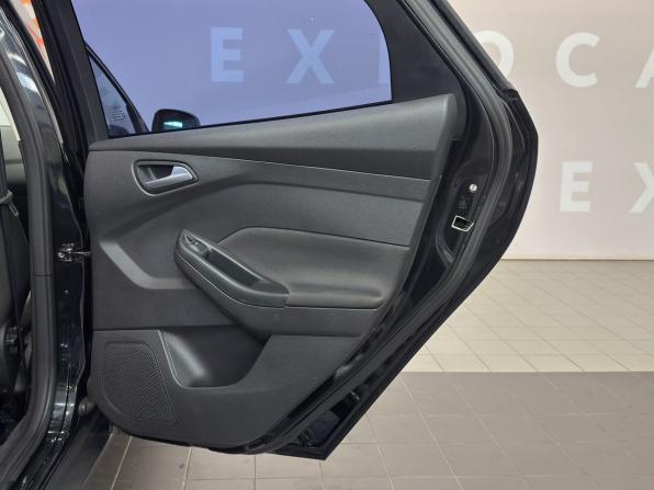 Ford Focus III с пробегом 2013 года, цена 930 000 рублей, 136001 км, седан, Автокод Объявления
