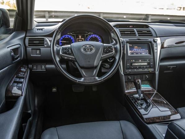 Toyota Camry VII (XV50) Рестайлинг с пробегом 2015 года, цена 2 468 000 рублей, 137156 км, седан, Автокод Объявления