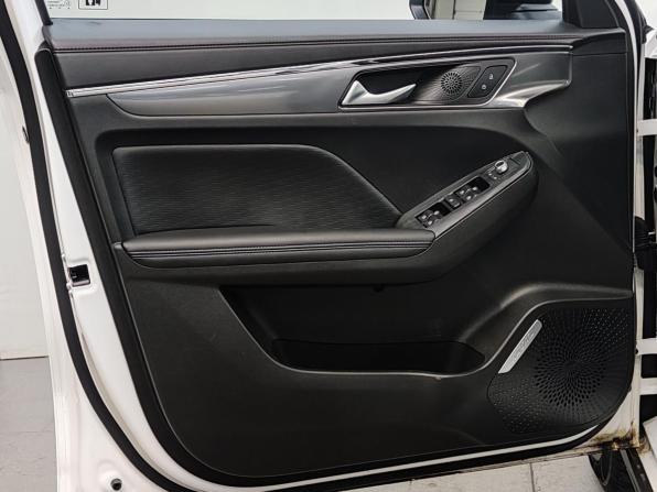 Haval Jolion I Рестайлинг с пробегом 2024 года, цена 2 297 000 рублей, 11794 км, внедорожник, Автокод Объявления