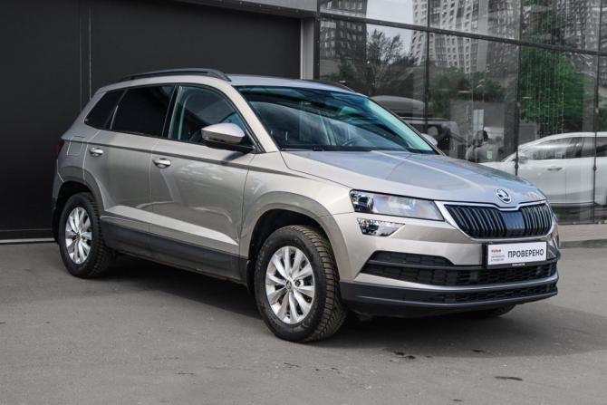 Skoda Karoq I с пробегом 2021 года, цена 2 530 000 рублей, 55383 км, внедорожник, Автокод Объявления