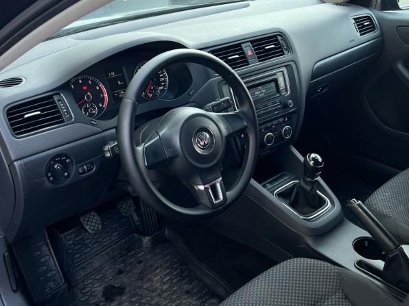 Volkswagen Jetta VI Рестайлинг с пробегом 2014 года, цена 999 000 рублей, 137254 км, седан, Автокод Объявления