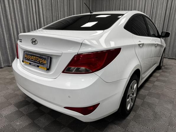 Hyundai Solaris I Рестайлинг с пробегом 2016 года, цена 850 000 рублей, 255517 км, седан, Автокод Объявления