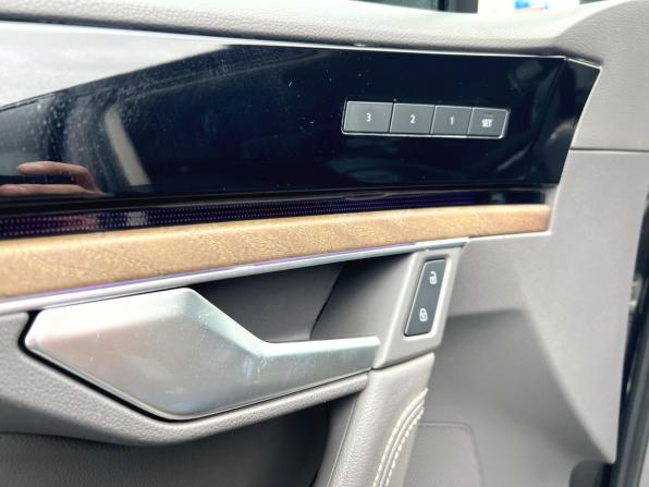 Volkswagen Touareg III с пробегом 2018 года, цена 3 969 000 рублей, 159383 км, внедорожник, Автокод Объявления