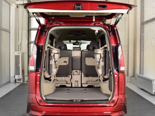 Nissan Serena V (C27) с пробегом 2017 года, цена 1 799 995 рублей, 84254 км, минивэн, Автокод Объявления