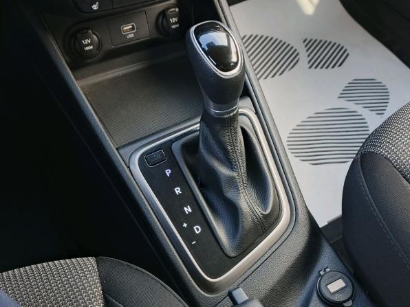 Hyundai Solaris II с пробегом 2019 года, цена 1 230 000 рублей, 182180 км, седан, Автокод Объявления