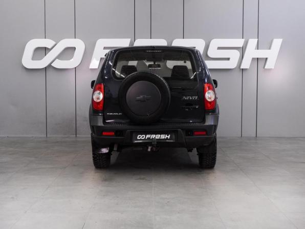 Chevrolet Niva I Рестайлинг с пробегом 2015 года, цена 669 000 рублей, 83883 км, внедорожник, Автокод Объявления