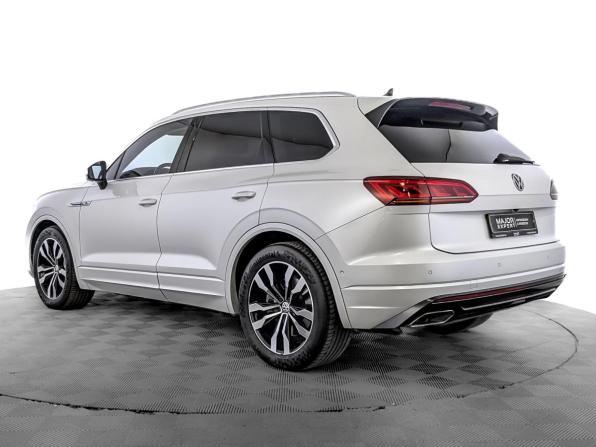 Volkswagen Touareg III с пробегом 2018 года, цена 4 060 000 рублей, 156408 км, внедорожник, Автокод Объявления