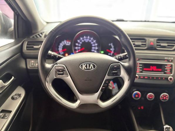 Kia Rio III Рестайлинг с пробегом 2016 года, цена 791 700 рублей, 162460 км, хэтчбек, Автокод Объявления