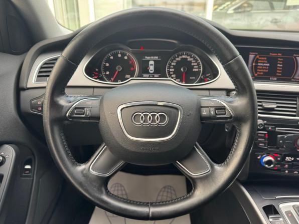 Audi A4 IV (B8) Рестайлинг с пробегом 2012 года, цена 1 265 000 рублей, 202564 км, седан, Автокод Объявления
