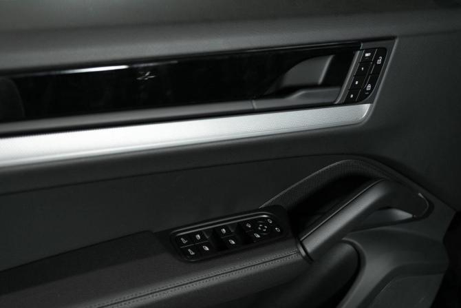 Новый Porsche Cayenne III Рестайлинг 2025 года, цена 16 610 000 рублей, внедорожник, Автокод Объявления