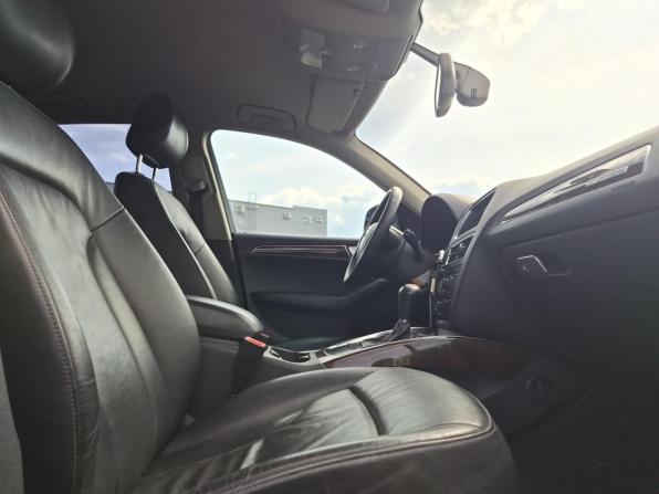 Audi Q5 I (8R) с пробегом 2010 года, цена 1 000 000 рублей, 308420 км, внедорожник, Автокод Объявления