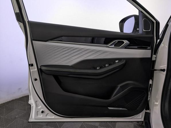 Geely Coolray I Рестайлинг с пробегом 2023 года, цена 1 999 000 рублей, 18481 км, внедорожник, Автокод Объявления