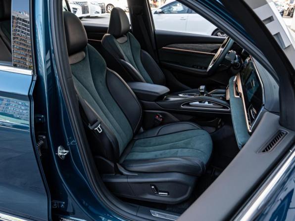 Geely Monjaro I с пробегом 2023 года, цена 3 230 000 рублей, 52217 км, внедорожник, Автокод Объявления