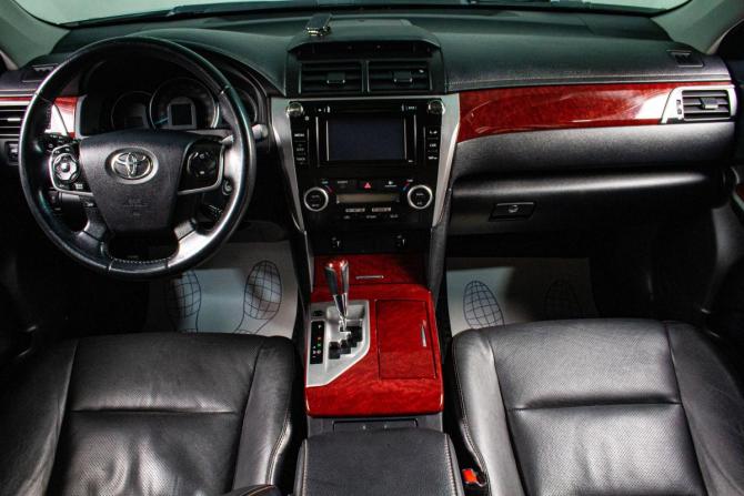 Toyota Camry VII (XV50) с пробегом 2012 года, цена 1 829 000 рублей, 121382 км, седан, Автокод Объявления