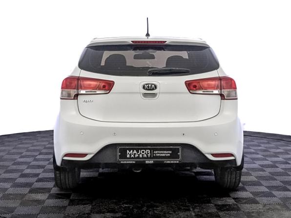 Kia Rio III Рестайлинг с пробегом 2015 года, цена 1 200 000 рублей, 86989 км, хэтчбек, Автокод Объявления