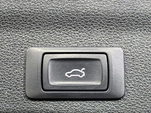Audi A6 V (C8) с пробегом 2019 года, цена 4 490 000 рублей, 126372 км, универсал, Автокод Объявления