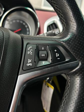 Opel Astra J Рестайлинг с пробегом 2013 года, цена 890 000 рублей, 139100 км, хэтчбек, Автокод Объявления