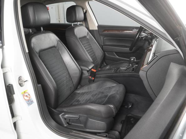 Volkswagen Passat B8 с пробегом 2019 года, цена 2 449 000 рублей, 134499 км, седан, Автокод Объявления
