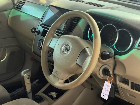 Nissan Tiida I с пробегом 2005 года, цена 490 000 рублей, 303259 км, седан, Автокод Объявления