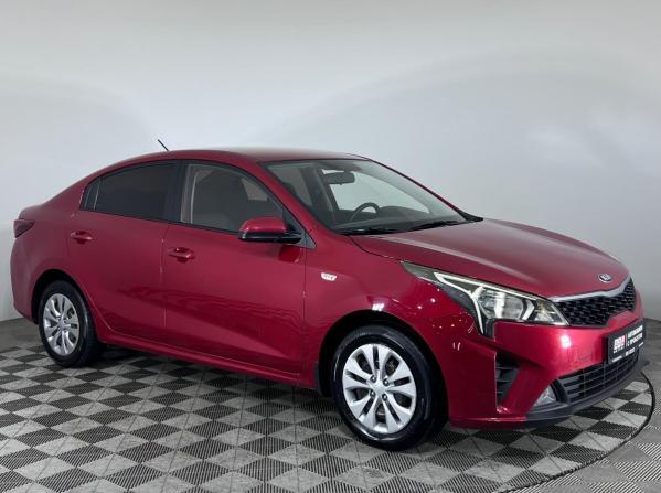 Kia Rio IV Рестайлинг с пробегом 2021 года, цена 1 499 000 рублей, 86736 км, седан, Автокод Объявления
