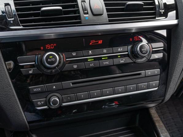 BMW X3 II (F25) Рестайлинг с пробегом 2015 года, цена 2 049 000 рублей, 201344 км, внедорожник, Автокод Объявления
