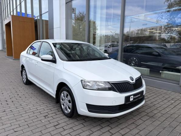 Skoda Rapid I Рестайлинг с пробегом 2018 года, цена 1 010 000 рублей, 106219 км, лифтбек, Автокод Объявления