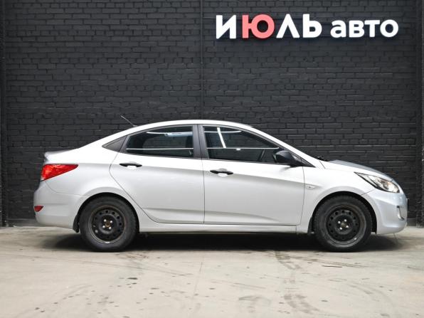 Hyundai Solaris I с пробегом 2014 года, цена 800 000 рублей, 154296 км, седан, Автокод Объявления