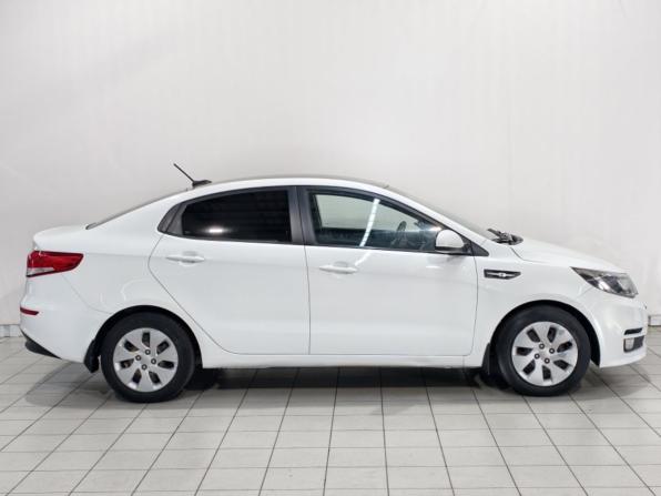 Kia Rio III Рестайлинг с пробегом 2017 года, цена 1 004 000 рублей, 166870 км, седан, Автокод Объявления