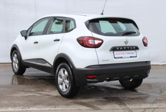 Renault Kaptur I с пробегом 2018 года, цена 1 115 000 рублей, 123252 км, внедорожник, Автокод Объявления