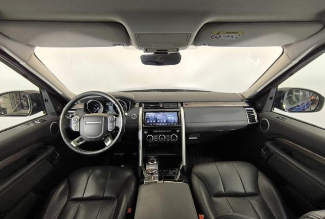 Land Rover Discovery V с пробегом 2017 года, цена 2 550 000 рублей, 342961 км, внедорожник, Автокод Объявления