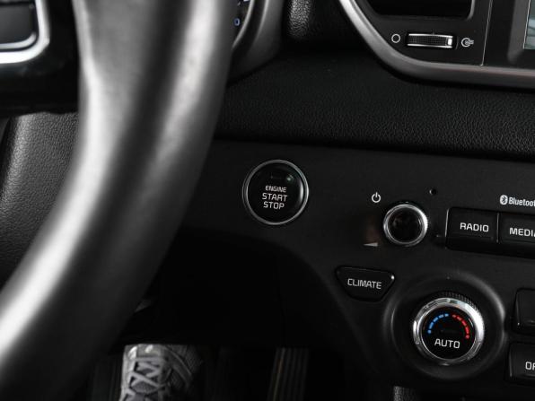 Kia Sportage IV Рестайлинг с пробегом 2020 года, цена 2 359 000 рублей, 106468 км, внедорожник, Автокод Объявления