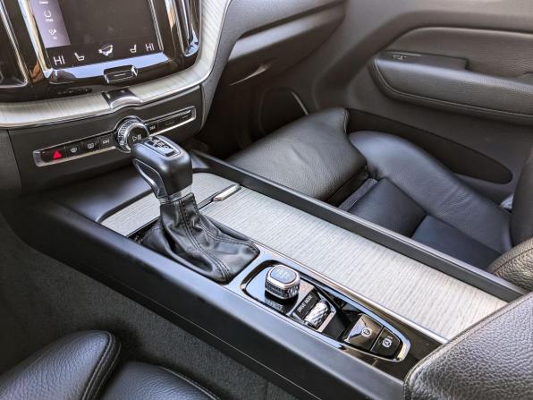 Volvo XC60 II с пробегом 2019 года, цена 3 650 000 рублей, 82863 км, внедорожник, Автокод Объявления