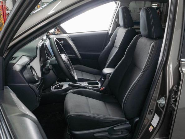 Toyota RAV4 IV (XA40) Рестайлинг с пробегом 2017 года, цена 2 079 000 рублей, 207366 км, внедорожник, Автокод Объявления