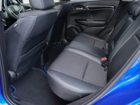 Honda Fit III Рестайлинг с пробегом 2017 года, цена 1 155 000 рублей, 81419 км, хэтчбек, Автокод Объявления