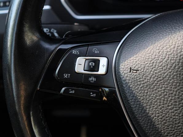 Volkswagen Tiguan II с пробегом 2019 года, цена 2 450 000 рублей, 194183 км, внедорожник, Автокод Объявления