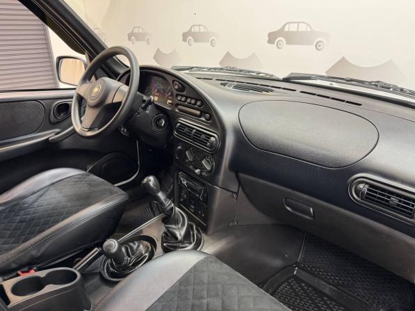 Chevrolet Niva I Рестайлинг с пробегом 2018 года, цена 860 000 рублей, 98771 км, внедорожник, Автокод Объявления