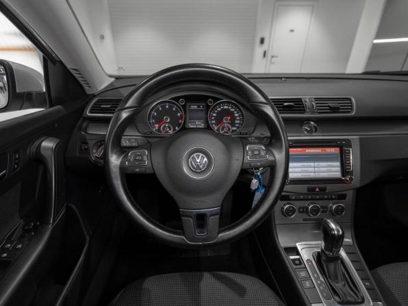 Volkswagen Passat B7 с пробегом 2012 года, цена 1 150 000 рублей, 148618 км, седан, Автокод Объявления