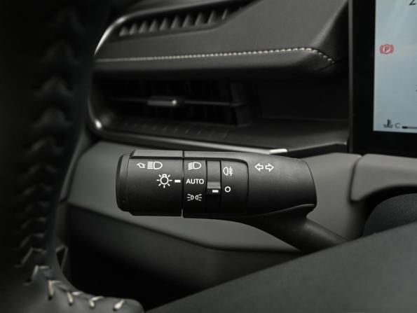 Toyota RAV4 VI (XA60) с пробегом 2025 года, цена 4 300 000 рублей, 15 км, внедорожник, Автокод Объявления