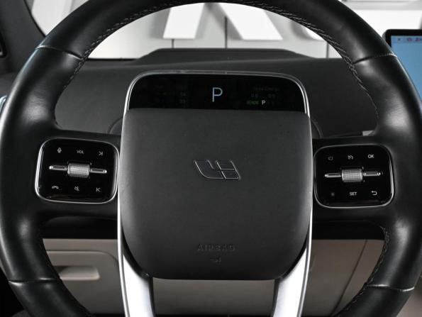 Li Auto (Lixiang) L7 I с пробегом 2023 года, цена 6 190 000 рублей, 44000 км, внедорожник, Автокод Объявления