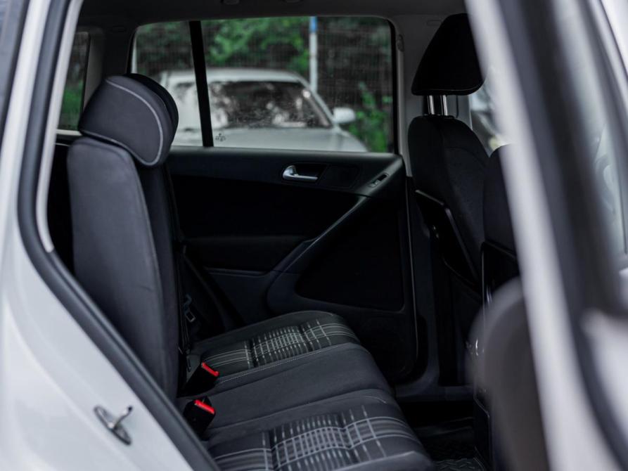 Volkswagen Tiguan I Рестайлинг Санкт-Петербург  - изображение 11