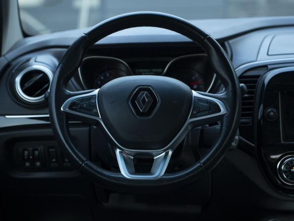 Renault Kaptur I Рестайлинг с пробегом 2020 года, цена 1 690 000 рублей, 102000 км, внедорожник, Автокод Объявления